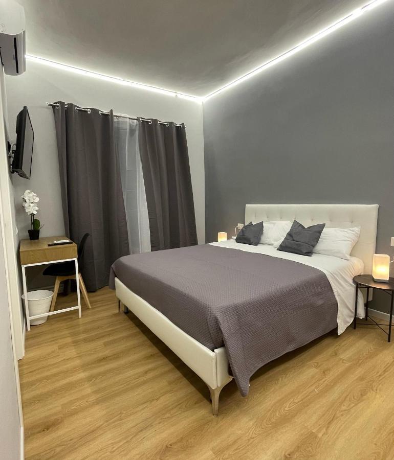 Vomero Suite And Deluxe Room B&B Napoli Exteriör bild