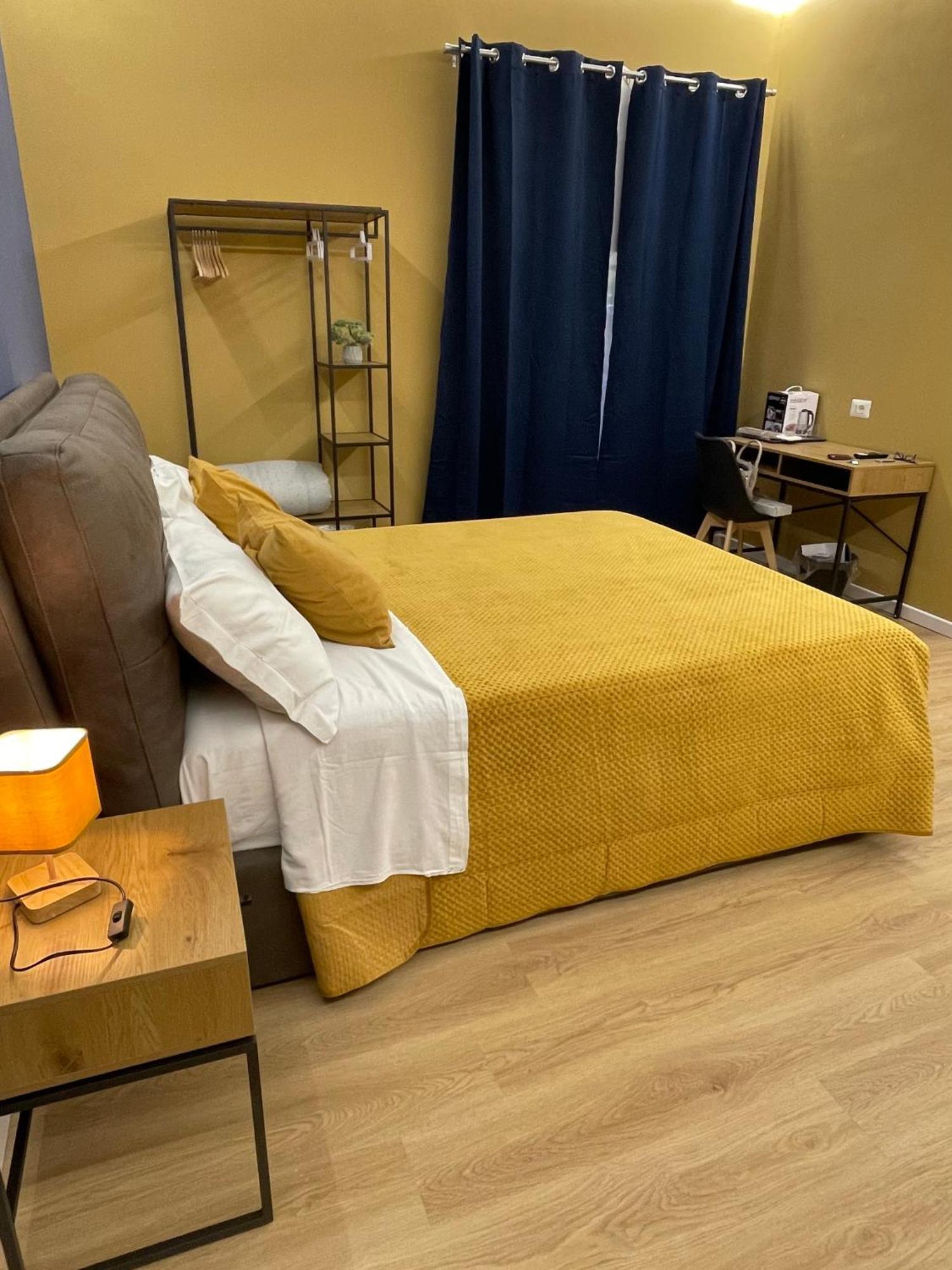 Vomero Suite And Deluxe Room B&B Napoli Exteriör bild