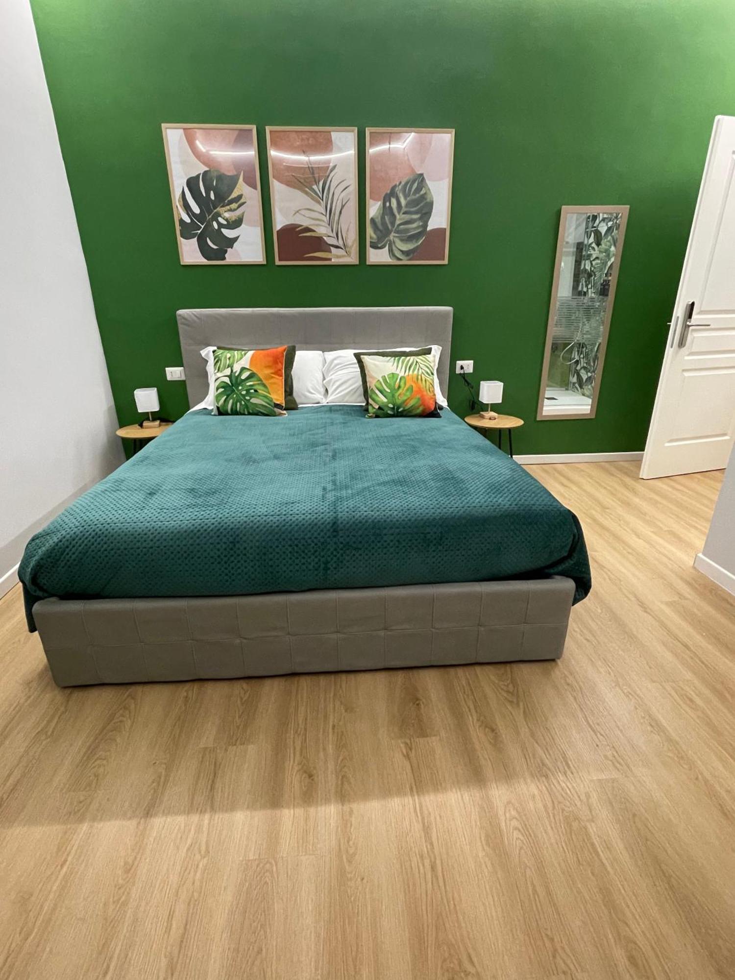 Vomero Suite And Deluxe Room B&B Napoli Exteriör bild