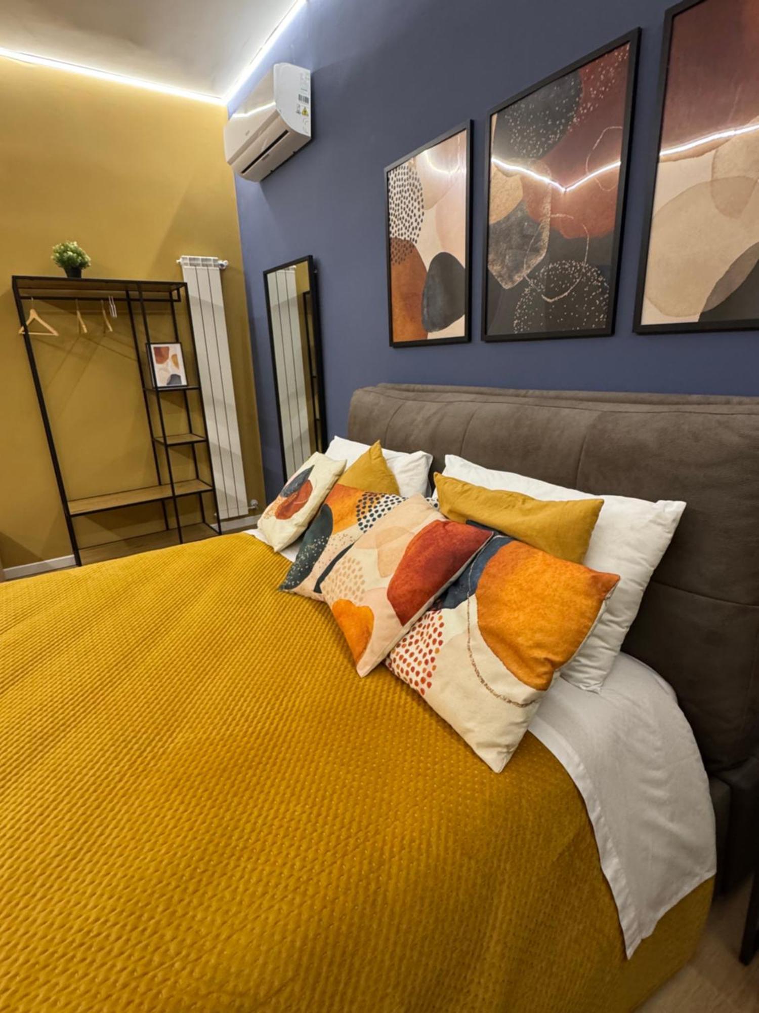 Vomero Suite And Deluxe Room B&B Napoli Exteriör bild